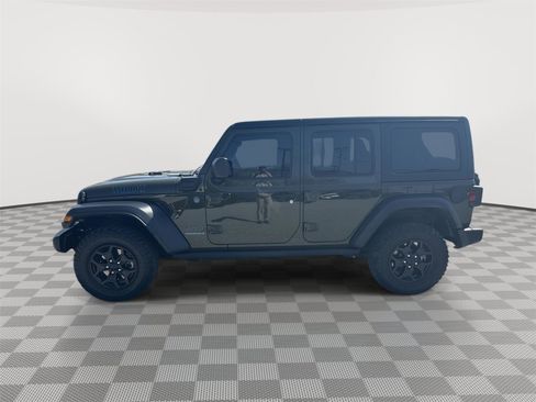 Used 2023 Jeep Wrangler Unlimited w/ Cold Weather Group AWD/4WD image 7