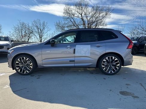 New 2026 Volvo XC60 B5 Ultra w/ Climate Package image 4