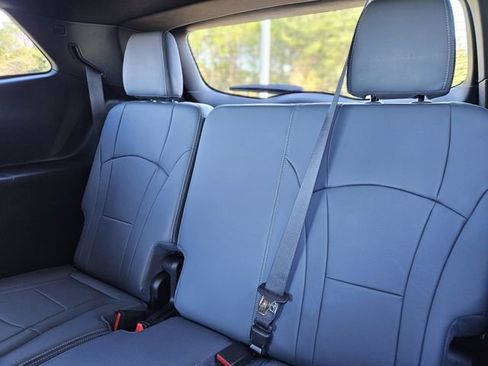 Used 2023 Buick Enclave Essence w/ Sport Touring Edition image 29