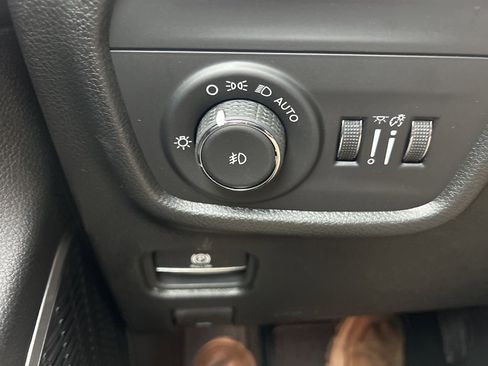 New 2026 Jeep Grand Cherokee Limited image 12