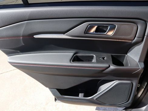 New 2026 Ford Explorer ST-Line w/ ST-Line Street Pack RWD image 19