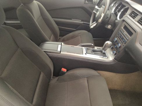 Used 2014 Ford Mustang Coupe w/ Equipment Group 102A RWD image 21