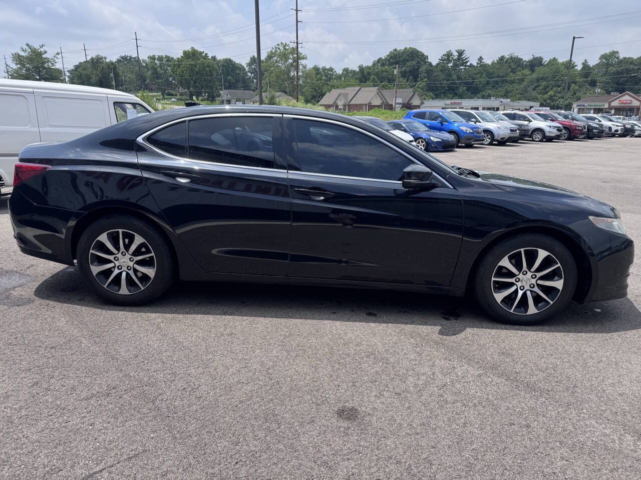 Used 2017 Acura TLX FWD image 4