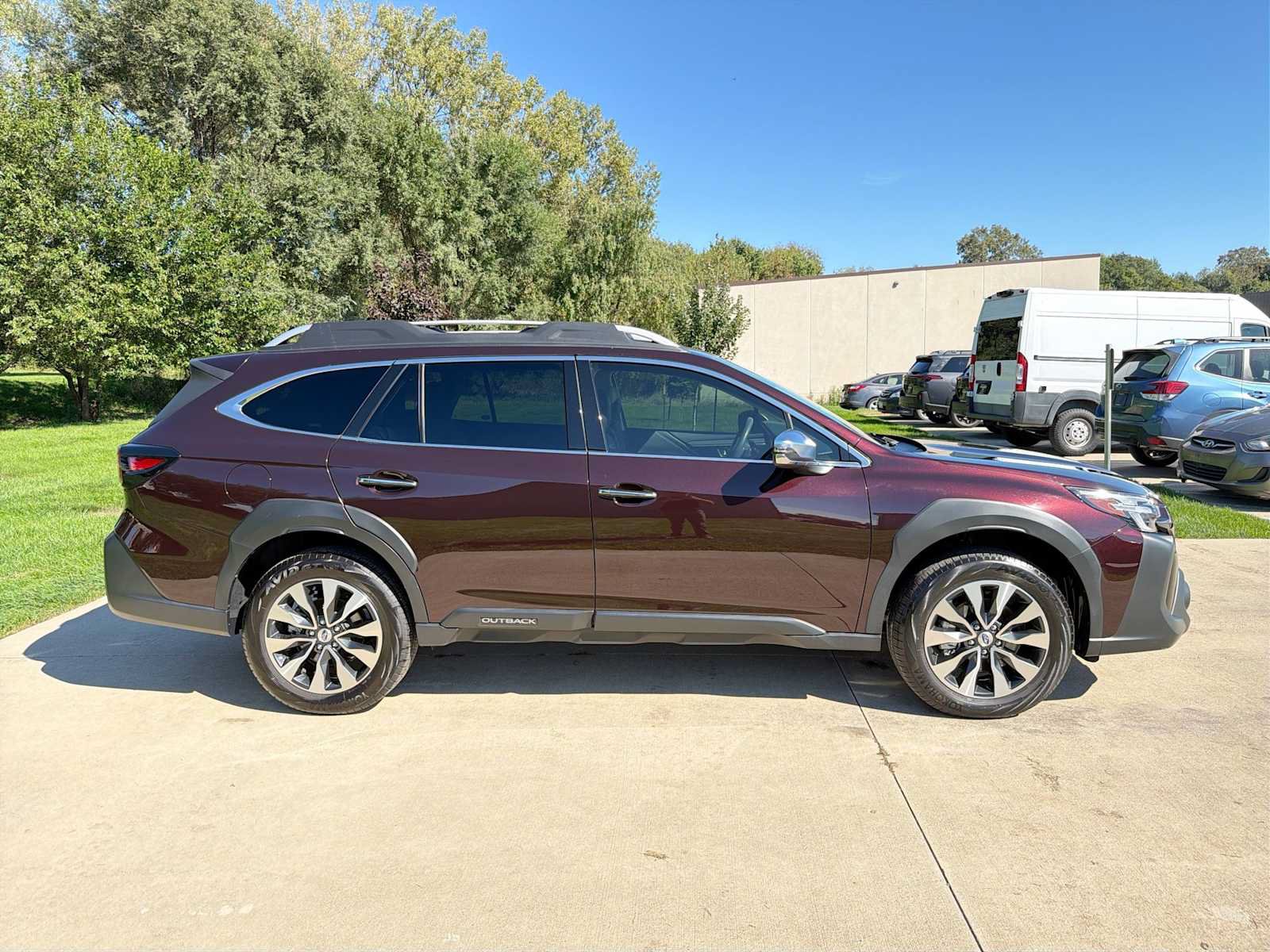 Used 2024 Subaru Outback Touring AWD/4WD image 7