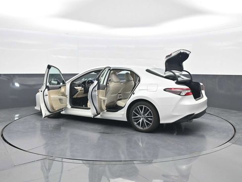 Used 2024 Toyota Camry XLE w/ Navigation Package FWD image 51