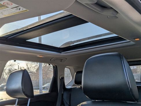 Used 2023 Nissan Rogue SV w/ SV Premium Package image 12