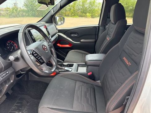 Certified 2025 Nissan Frontier Pro-X RWD image 10