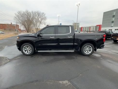 Used 2019 Chevrolet Silverado 1500 High Country w/ Technology Package image 5