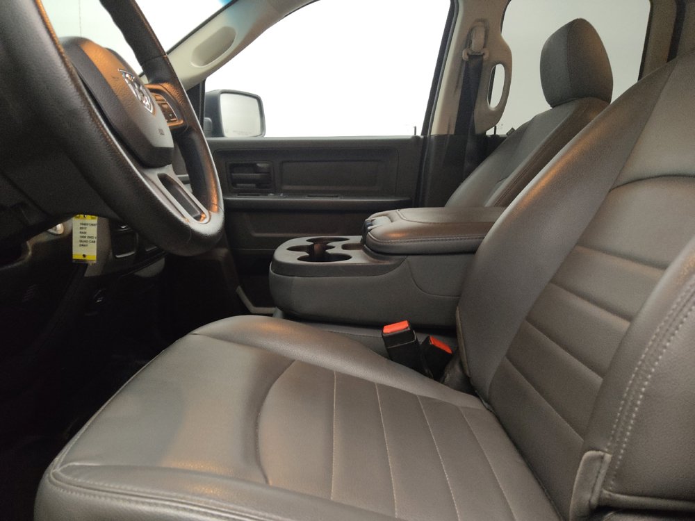 Used 2017 RAM 1500 Tradesman RWD image 17