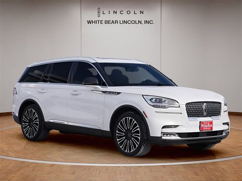 Used 2021 Lincoln Aviator Reserve w/ Equipment Group 202A image 3