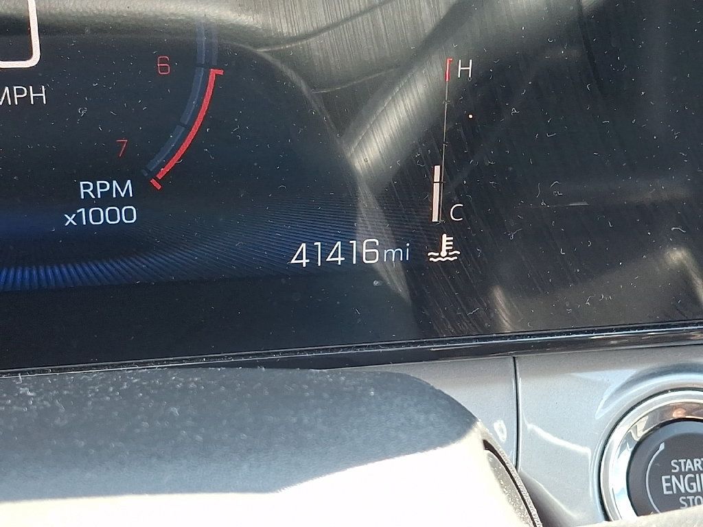 Used 2025 Chevrolet Trax LT w/ Driver Confidence Package FWD image 21