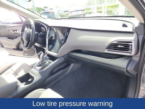 Used 2025 Subaru Outback Onyx Edition image 28