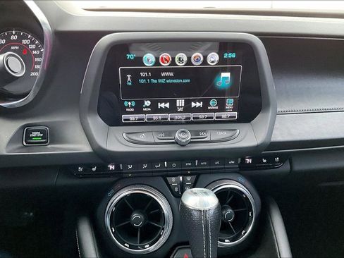 Used 2018 Chevrolet Camaro SS RWD image 31