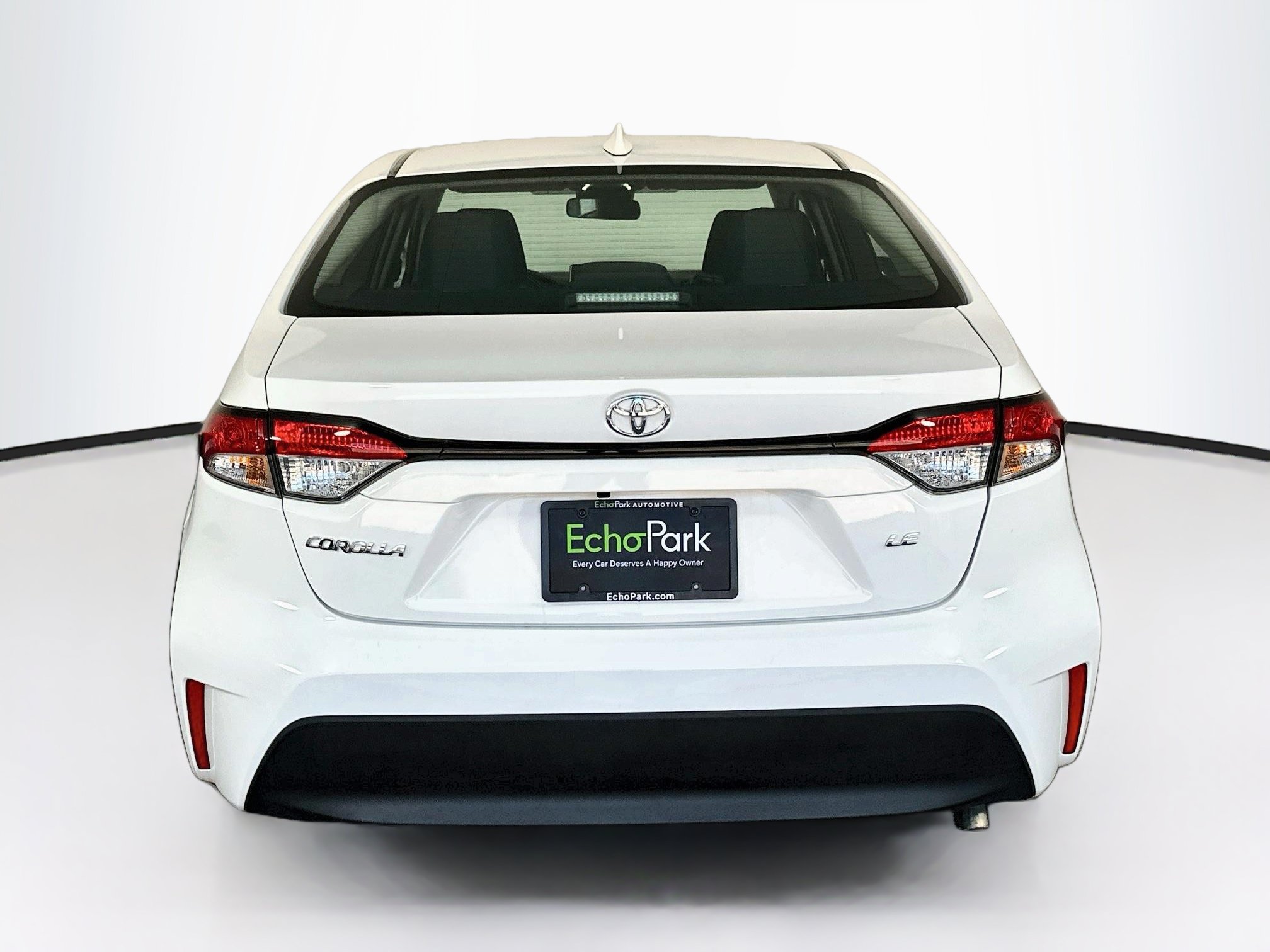 Used 2026 Toyota Corolla LE FWD image 7