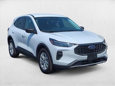 Used 2024 Ford Escape Active w/ Tech Pack #1 image 3