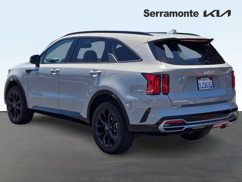 Used 2023 Kia Sorento SX AWD/4WD image 6