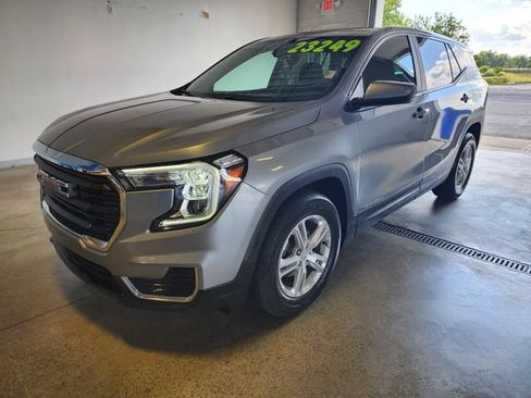 Used 2023 GMC Terrain SLE FWD image 8