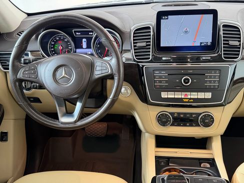 Used 2017 Mercedes-Benz GLS 450 4MATIC image 34