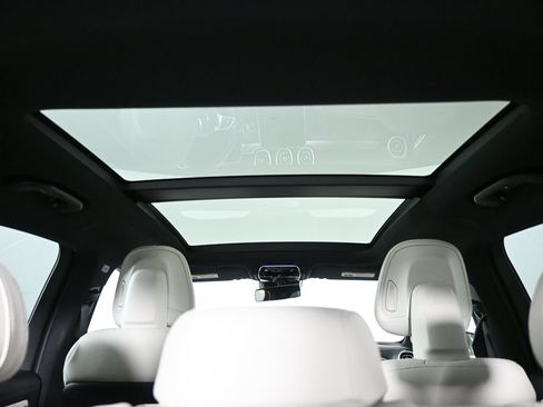 Certified 2024 Mercedes-Benz GLC 300 4MATIC image 19