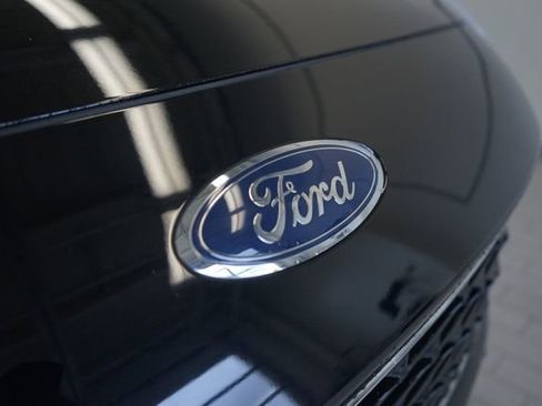 Certified 2022 Ford Escape Titanium w/ Class II Trailer Tow Package image 20