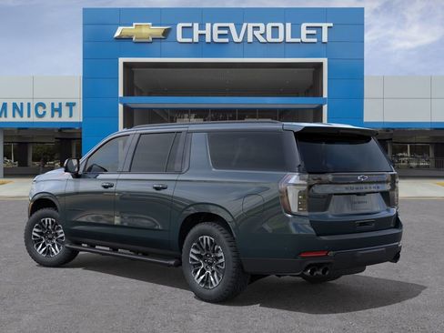 New 2026 Chevrolet Suburban Z71 AWD/4WD image 3