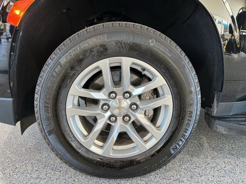 Used 2024 Chevrolet Tahoe LT image 39