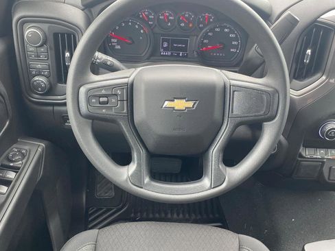 New 2025 Chevrolet Silverado 1500 Custom image 9