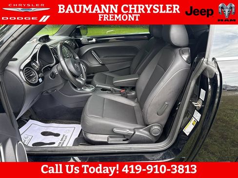 Used 2015 Volkswagen Beetle TDI FWD image 9