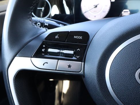 Used 2025 Hyundai Elantra SEL image 26