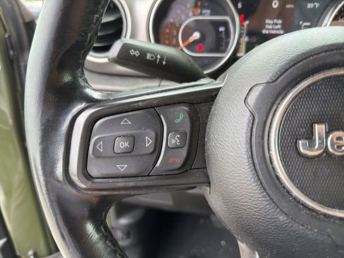 Used 2021 Jeep Wrangler Sport AWD/4WD image 16