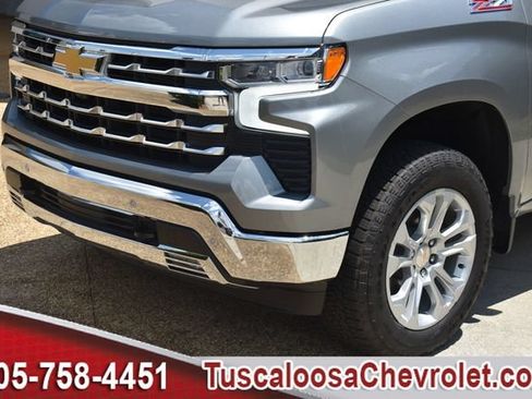 Used 2025 Chevrolet Silverado 1500 LTZ AWD/4WD image 43