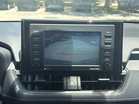Used 2022 Toyota RAV4 XLE w/ Convenience Package FWD image 24