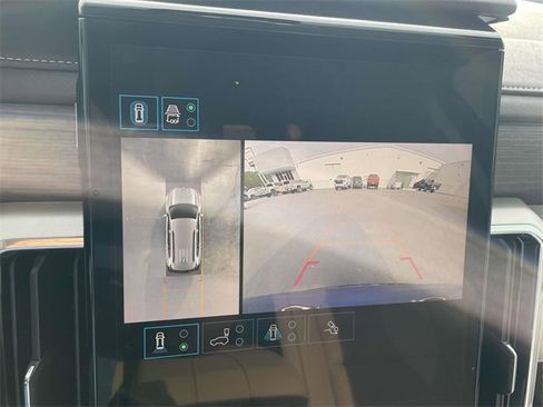 Certified 2024 GMC Acadia Denali image 20