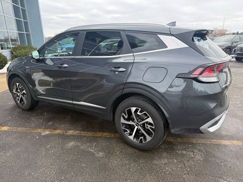 Certified 2024 Kia Sportage EX image 4