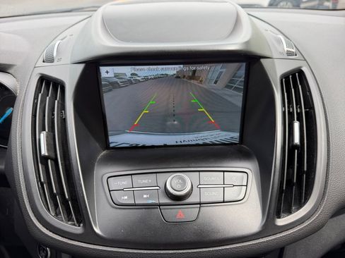 Used 2019 Ford Escape SE FWD image 29