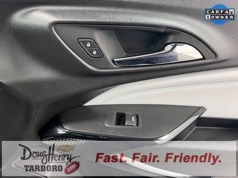 Used 2025 Chevrolet Trax LT image 37