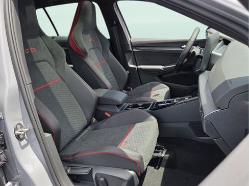 New 2026 Volkswagen GTI SE FWD image 18