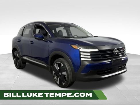 Used 2025 Nissan Kicks SR FWD image 1
