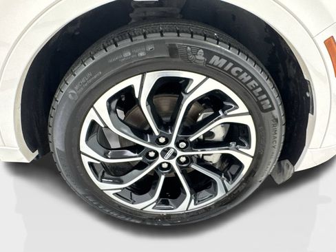 Used 2025 Lincoln Nautilus Reserve AWD/4WD image 87