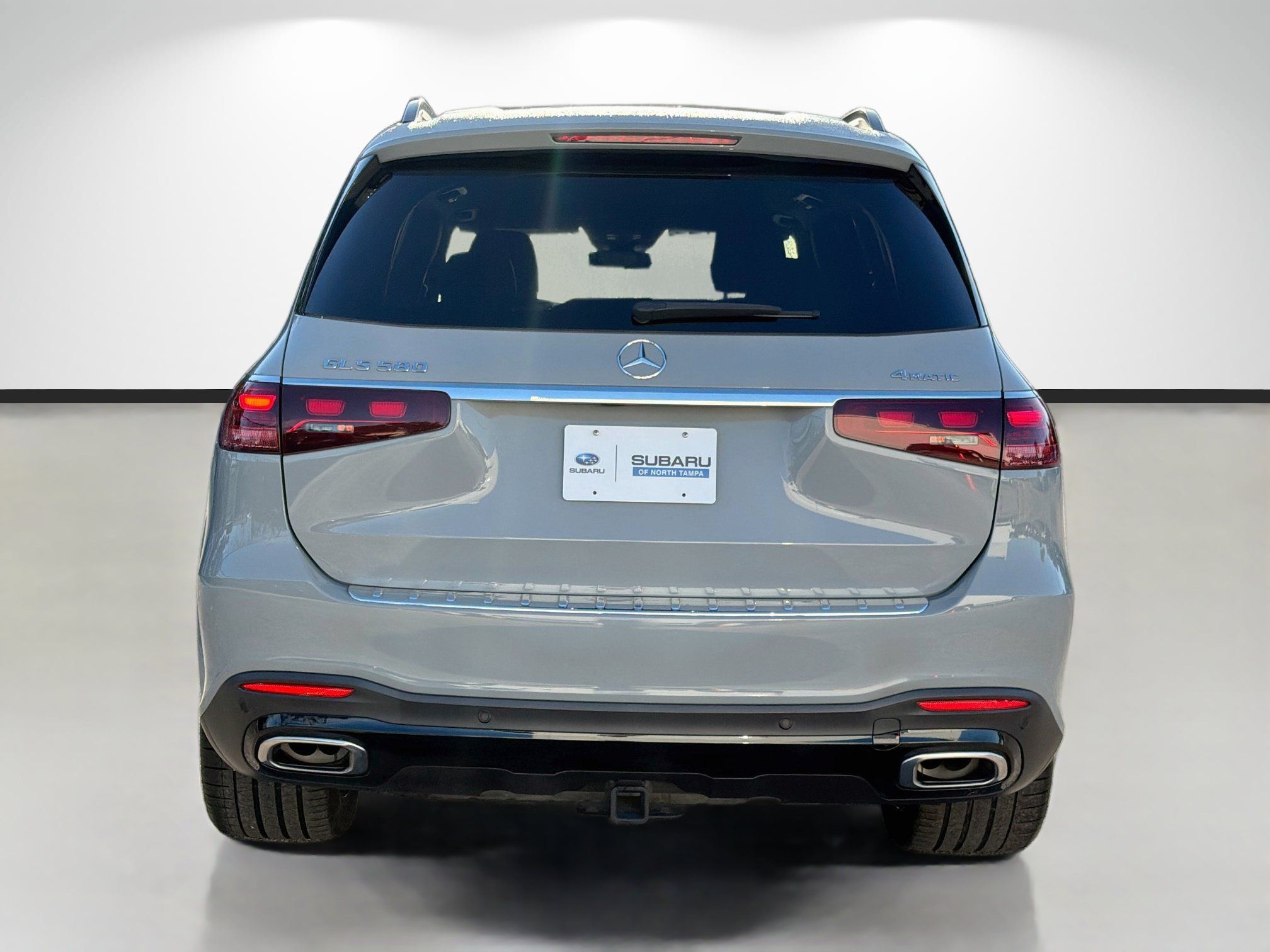 Used 2024 Mercedes-Benz GLS 580 4MATIC image 4