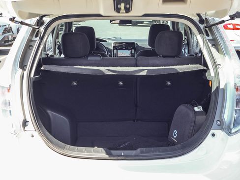 Used 2013 Nissan Leaf SV w/ LED & Quick Charge Pkg FWD image 15