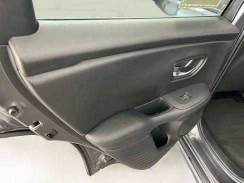 Used 2023 Honda HR-V LX image 26