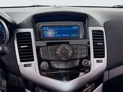 Used 2014 Chevrolet Cruze LT image 19