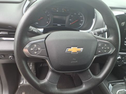 Used 2020 Chevrolet Traverse LS FWD image 7