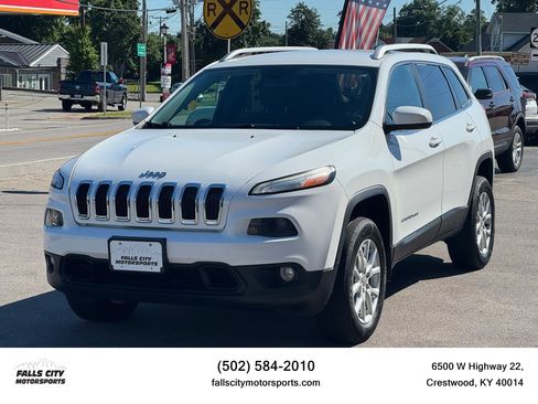 Used 2015 Jeep Cherokee Latitude w/ Trailer Tow Group AWD/4WD image 1