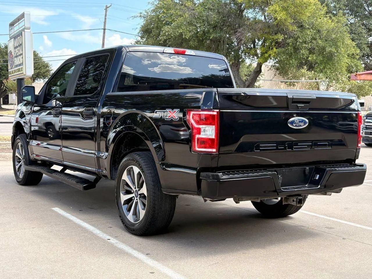 Used 2020 Ford F150 XL w/ Equipment Group 101A Mid RWD image 5