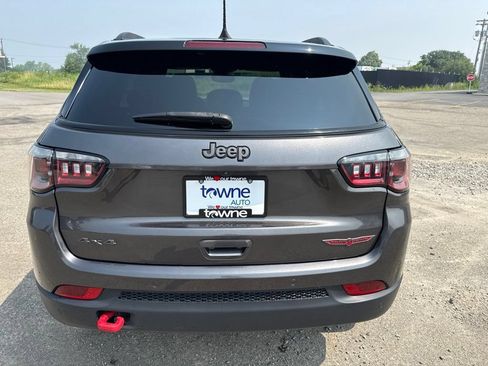 Used 2023 Jeep Compass Trailhawk AWD/4WD image 6