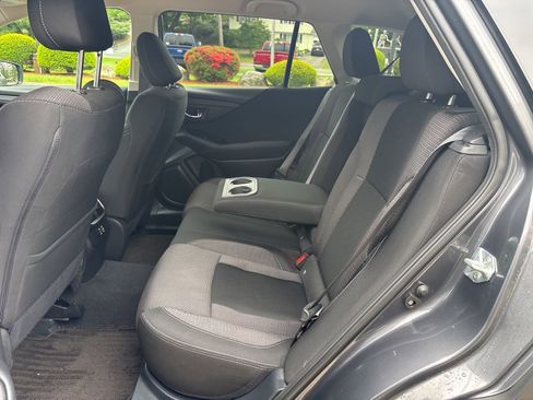 Used 2024 Subaru Outback Premium AWD/4WD image 34