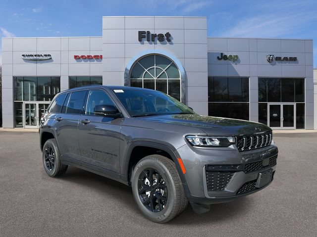 New 2026 Jeep Grand Cherokee Altitude AWD/4WD image 1