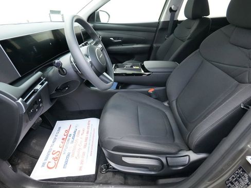 New 2026 Hyundai Tucson Blue SE image 16